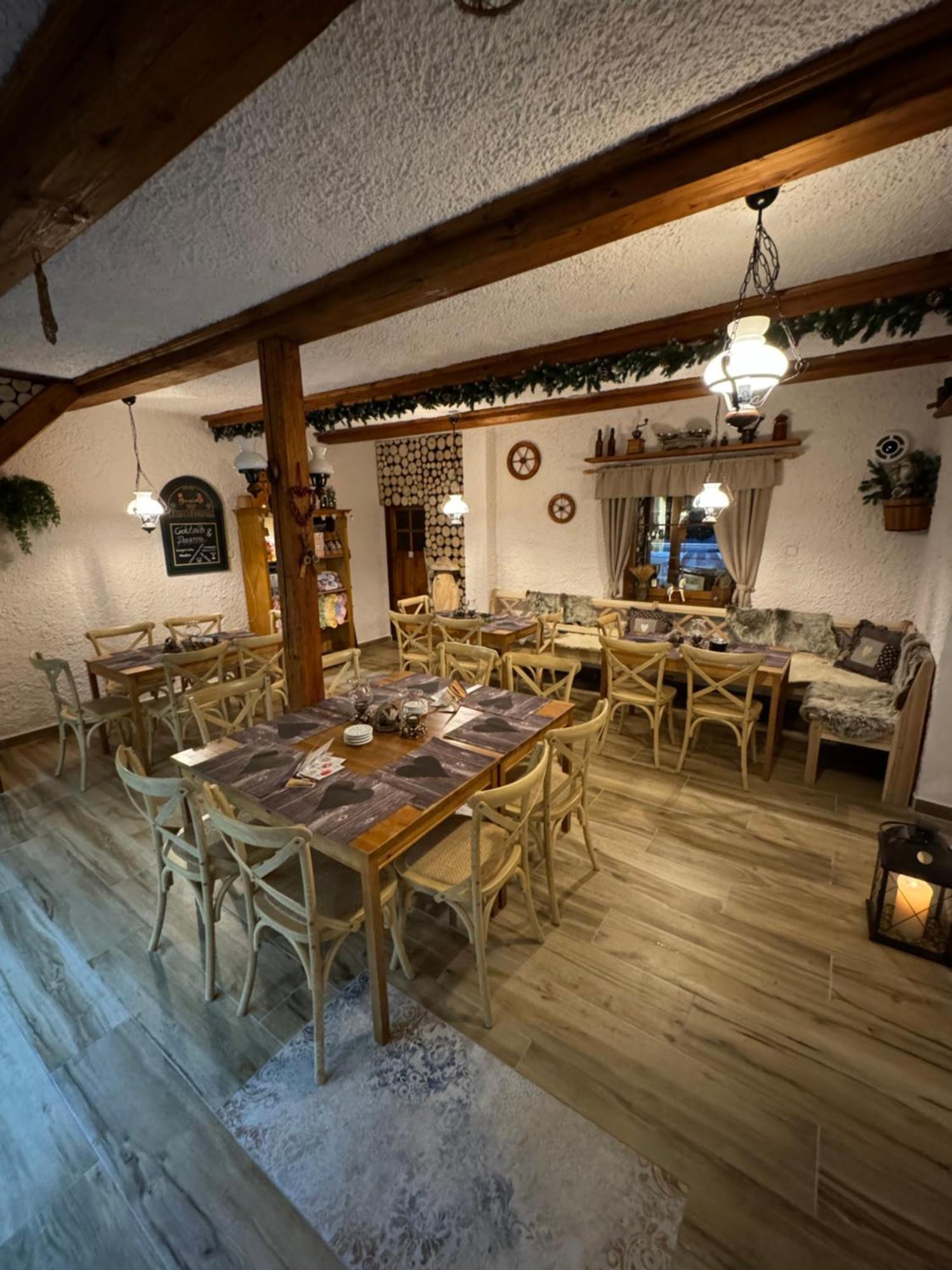 Pension & Restaurant Krakonos Harrachov Esterno foto